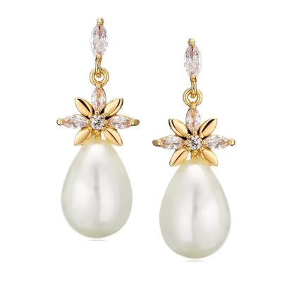 CUBIC ZIRCONIA COLLECTION - PEARL SPARKLE EARRINGS - CZER776 GOLD 