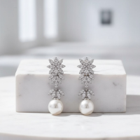 CUBIC ZIRCONIA COLLECTION - VINTAGE COUTURE EARRINGS - CZER961 SILVER 