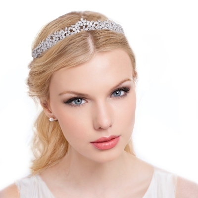 CUBIC ZIRCONIA COLLECTION - GRACEFUL CRYSTAL TIARA - AHB77 SILVER