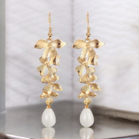 ATHENA COLLECTION - ORCHID CHANDELIER EARRINGS - CZER889 GOLD 