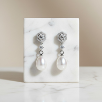 CUBIC ZIRCONIA COLLECTION - CHIC FRESHWATER PEARL EARRINGS - CZER949 SILVER
