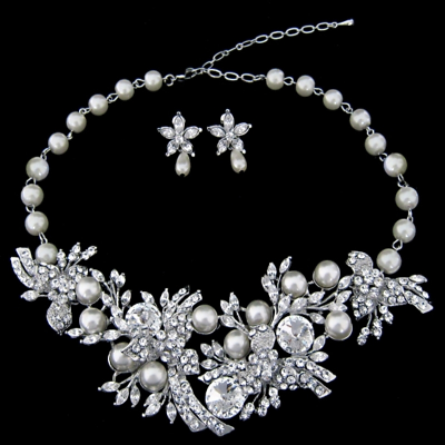 ELITE COLLECTION - STATEMENT LUXE PEARL NECKLACE SET - CZNK186 SILVER 
