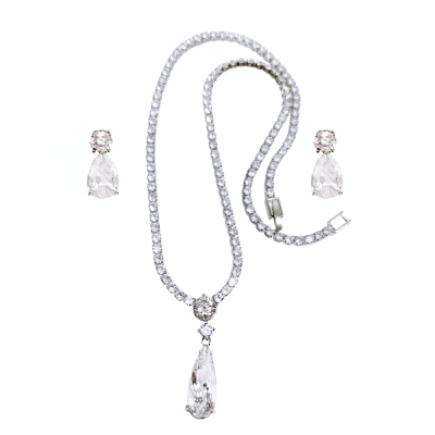 CUBIC ZIRCONIA COLLECTION - DAINTY STARLET GEM NECKLACE SET - CZNK244 SILVER