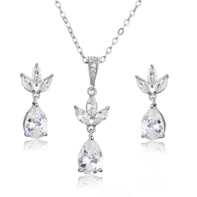 CUBIC ZIRCONIA COLLECTION - CHIC ELEGANCE NECKLACE SET - CZNK158 SILVER