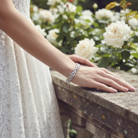 CUBIC ZIRCONIA COLLECTION - STARLET GLAM BRACELET - BR184 SILVER