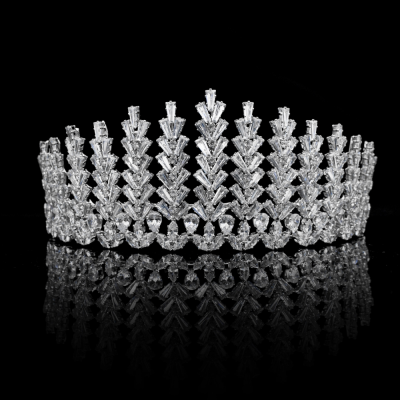 CUBIC ZIRCONIA COLLECTION - EXQUISITE RADIANT TIARA -AHB76