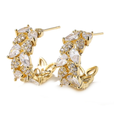 CUBIC ZIRCONIA COLLECTION - CRYSTAL CLUSTER EARRINGS - CZER777 GOLD 