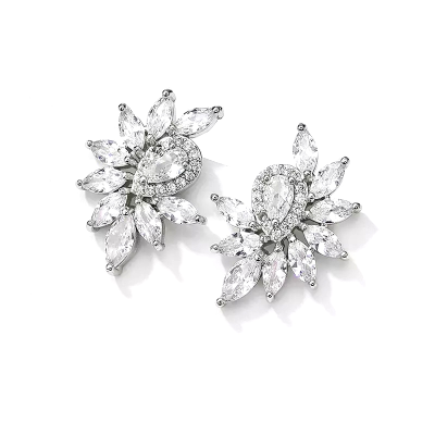 CUBIC ZIRCONIA COLLECTION - GRACEFUL DECO EARRINGS - CZER604 SILVER